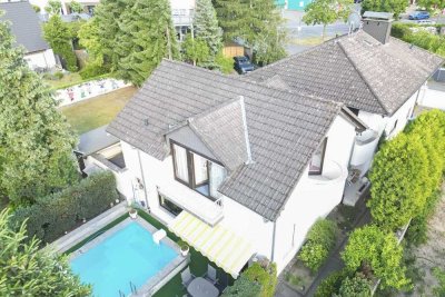 Zwei verbundene Einfamilienhäuser mit Garten, Garage & zusätzl. Bauplatz