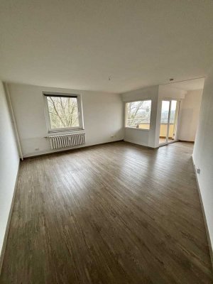 Wolfsburg Stilvolle 2-Zimmer-Wohnung mit Balkon in bester Lage