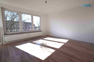 +++ Zum Einzug bereit! Renovierte 3-Raumwohnung mit Balkon und Tageslichtbad +++