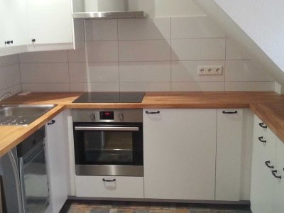 Komfortables Dachgeschoß: 2,5 Zimmer, Küche, Ebk, Bad, große Dachterrasse