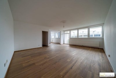 Zur Gänze sanierte 3 Zimmer-Wohnung mit großzügiger Loggia & Fernblick – Spitalgasse 1, Wiener Neustadt