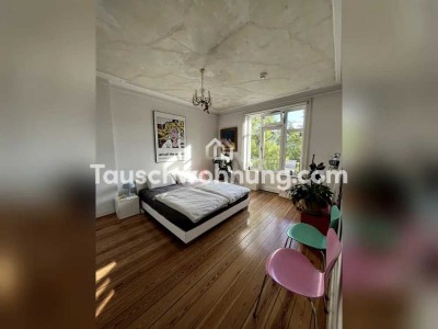 Tauschwohnung: Helle zwei Zimmer Altbau Wohnung mit Balkon