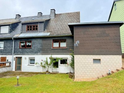 Gepflegte Doppelhaushälfte mit schönen Garten in Reichenbach