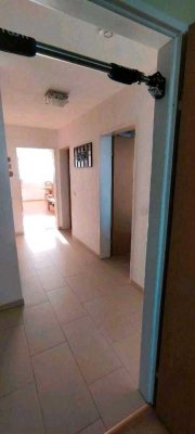 Gepflegte 4-Zimmer-Wohnung im 5. OG mit Garage in Waiblingen