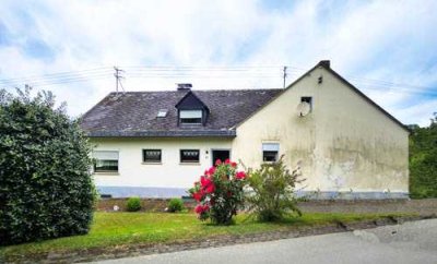 Freistehendes Einfamilienhaus mit historischem Anbau und Scheune in Neunkirchen bei Thalfang