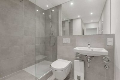 Sanierte Wohnung mit Einbauküche, Balkon und Tiefgarage