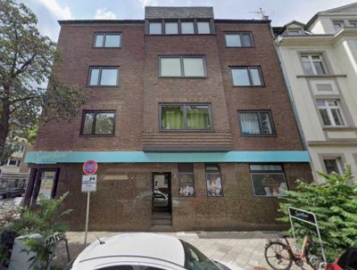 2,5-Zimmerwohnung teilmöbliert renovierungsbedürftig