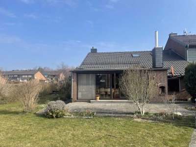 Gepflegtes Reiheneckhaus mit Wintergarten von privat