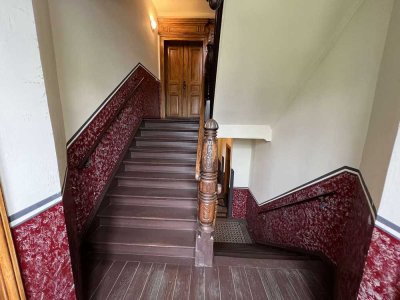 Charmante 2-Zimmerwohnung in denkmalgeschütztem Altbau