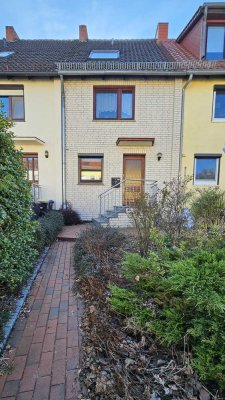 ! Reserviert !  Gepflegtes Reihenmittelhaus in Bremen-Kirchhuchting von privat