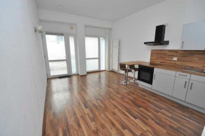 Sofort bezugsfreie 1-Zimmerwohnung mit Terrasse / TG-Stellplatz in Uni-Nähe - Erbpachtgrundstück