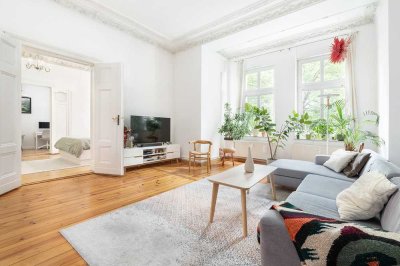 Metzer Str., Kollwitzkiez: 4-Zimmer Altbau, Gartenterrasse, Erker, 2 Bäder, Nolte EBK, Hochparterre