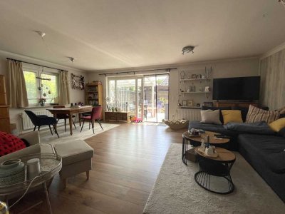 Provisionsfreie charmante Doppelhaushälfte mit sonnigem Garten & Carport!