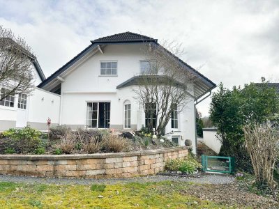 Einfamilienhaus mit schönem Garten in ruhiger Wohnlage von Niedernhausen