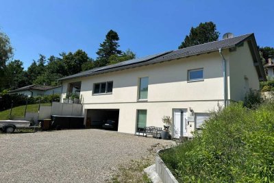 Barrierefreies, modernes A+ Neubau EFH mit Spa, Veranda, Garten, Aufzug & Doppelgarage in Welden