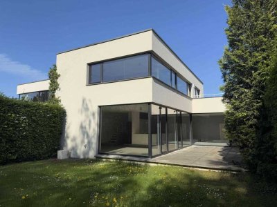 Exklusives Architektenhaus im Herzen von Duvenstedt.