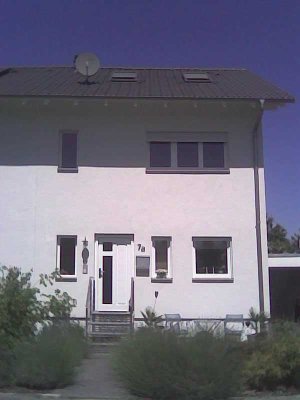 Etagen Wohnung im Speckgürtel von Köln :) in Doppelhaushälfte in Pulheim Brauweiler