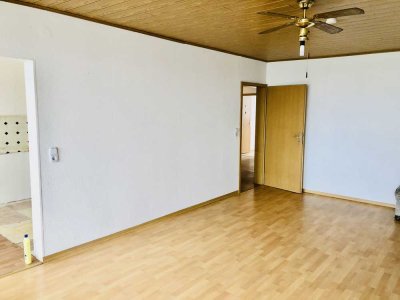 Schöne 4,5-Zimmer-Wohnung mit 2 Balkon in Dietzenbach