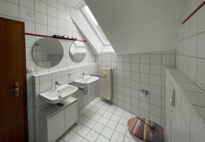 Ruhige, gepflegte 2,5-Zimmer Maisonette mit Garage in Böblingen Nähe Postplatz