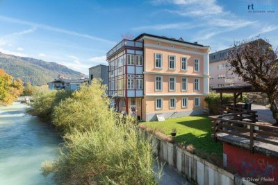 KLASSISCHE VILLA DIREKT AN DER ISCHL - RESIDIEREN und ARBEITEN SIE MIT STIL! - STELLPLÄTZE AM GRUND!