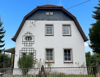 Historisches Einfamilienhaus mit traumhaftem Ausblick  und großem Grundstück