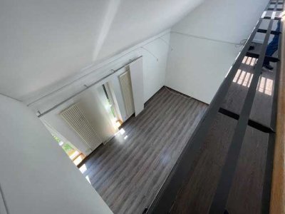 Einzigartige Architektur 4 Zi DG Maisonettewohnung mit Balkon an der Würm