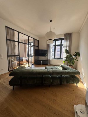 WILLKOMMEN im KaiserYard Gutleutstraße 40–46, Neubauwohnung: Hier Traum 2,5 Zimmer Wohnung