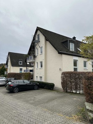 Rösrath-Rambrücken, 4 Zimmer, KDB, sep. WC, Balkon