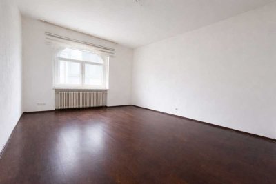 Moderne 3-Zimmer-Wohnung mit Stellplatz – bezugsfrei & sofort einziehen!