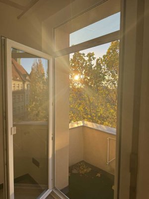 Sonnige 3 bis 4-Zi-Wohnung mit 2 Balkonen/ Dachterrassen - provisionsfrei!