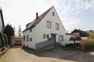 Autarkes Zweifamilienhaus mit Gewerbeeinheit und großem Gartenparadies in Bünde