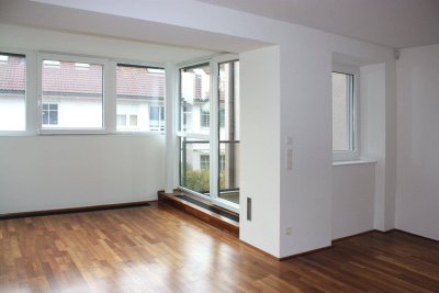 Großgarçonnière in idyllischer Lage