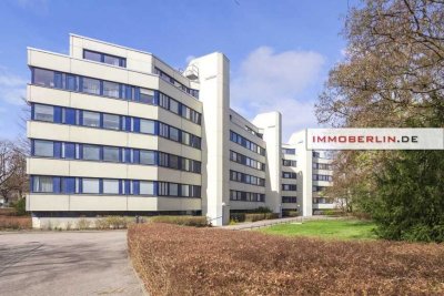 IMMOBERLIN.DE - Lichtdurchflutete Wohnung mit sehr großer Südwestterrasse