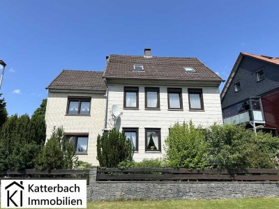 Gepflegtes Ein- bis Zweifamilienhaus mit großer Doppelgarage in Osterode am Harz