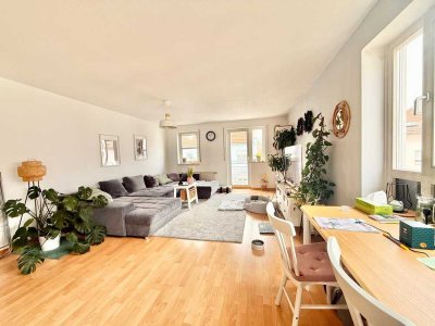 Helle 2-Zimmer-Terrassenwohnung mit Tiefgaragen-Stellplatz