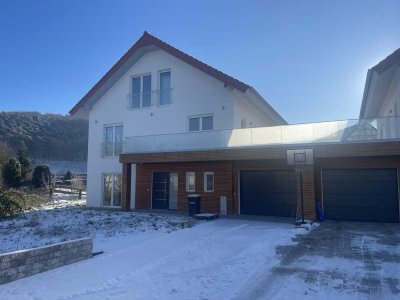 Großzügiges Haus mit 250 m² Wohnfläche in Wetter (Hessen)