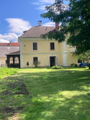 Wohnen in wunderschöner Villa