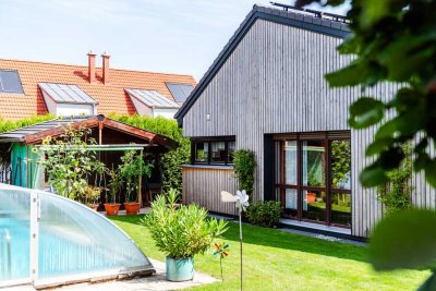 Wunderschönes Einfamilienhaus mit Pool und Nahwärmeheizung