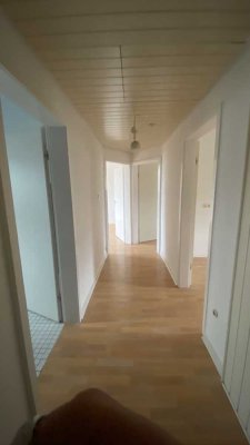 Ansprechende 2-Zimmer-DG-Wohnung in Oberhausen
