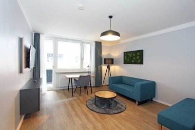 Ruhiges, modern möbliertes Design-Apartment mit Balkon, Nähe U3 (Thalkirchen) und Isar