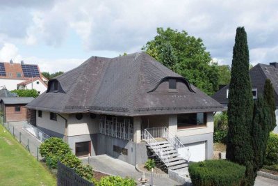 Charme & Potenzial – großzügiges Familienhaus mit Renovierungsbedarf in Nieder-Eickum
