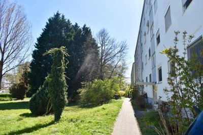 Helle 3,5 Zimmer Wohnung mit Balkon im Grünen