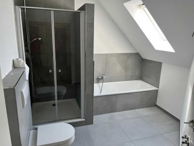 Vollständig modernisierte 4-Zimmer-Maisonette-Wohnung mit Balkon in Herzebrock-Clarholz