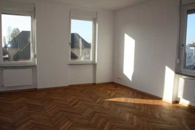 Attraktive Altbauwohnung im Zentrum Aschaffenburgs