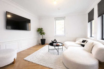 DUVE: Exklusiv wohnen in Stuttgart-West: Hochwertig kernsanierte 2,5-Zimmer-Altbauwohnung in Toplage