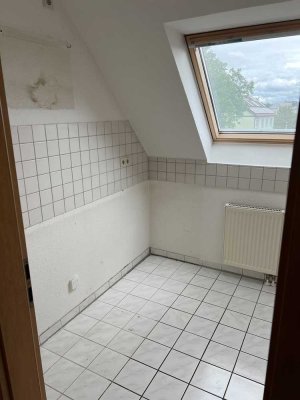 Schöne 2-Zimmer-Wohnung mit Balkon in Schkeu