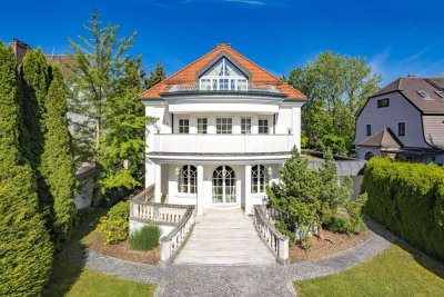 Klassisch-elegante Villa an begehrter Adresse