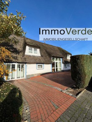 Möbliertes Reetdach-Ferienhaus in der Schlei
