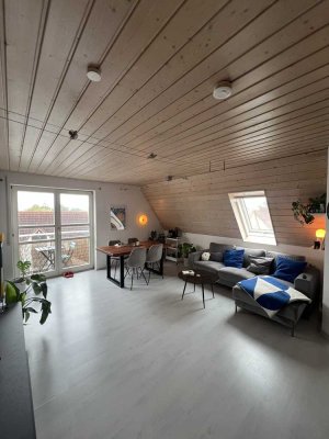 Schöne große 4 Zimmer Wohnung in Kuppingen