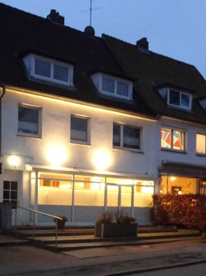 Gut geschnittnene Dachgeschoßwohnung
